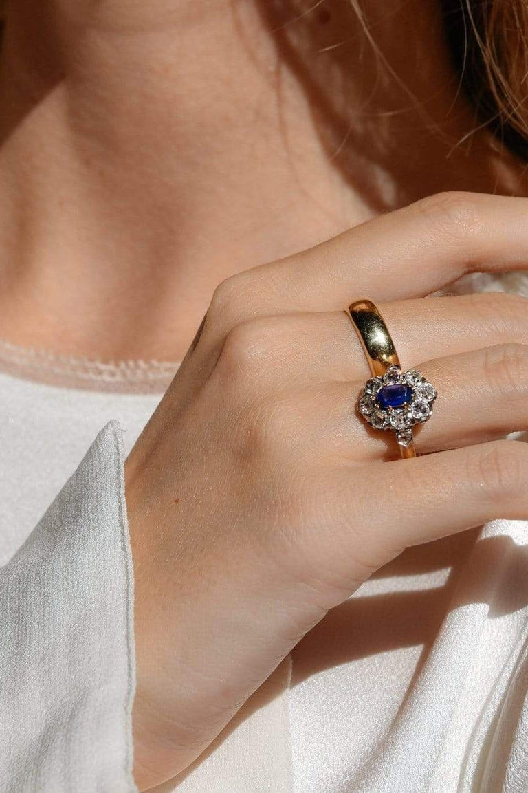 Belle Époque Sapphire and Diamond Cluster Ring