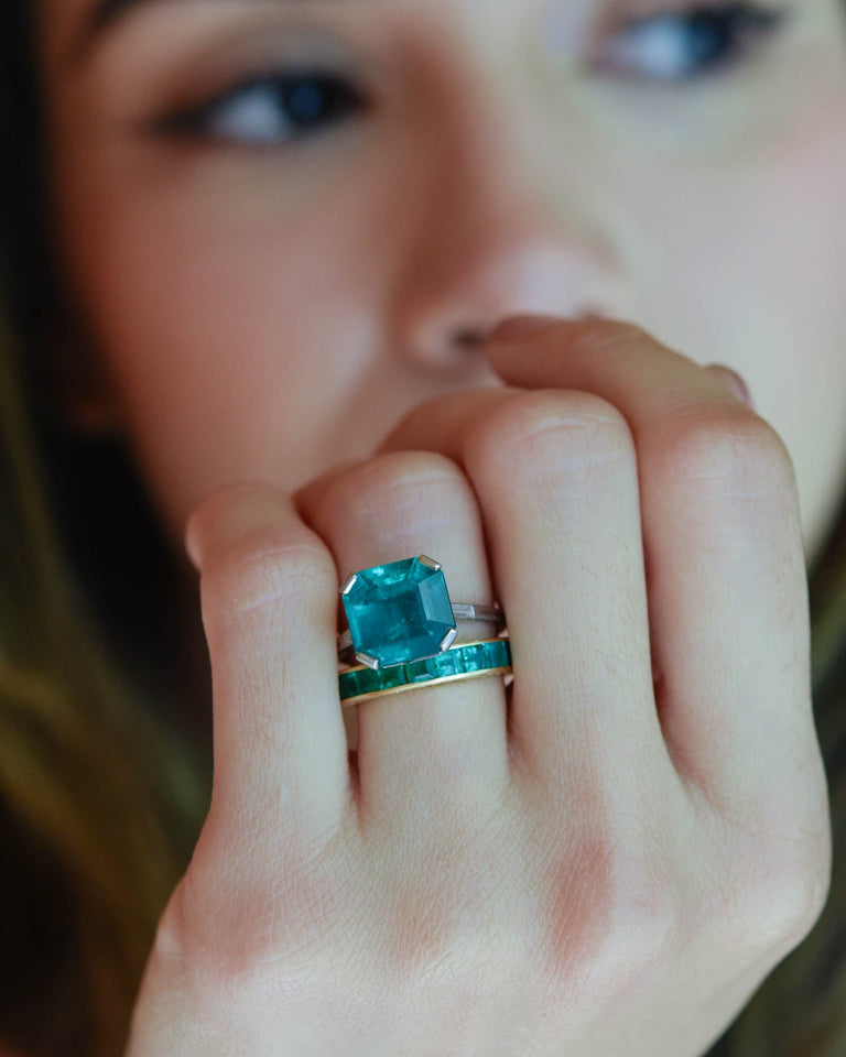 Boucheron Art Deco 5.65 Carat Emerald Cut Colombian Emerald Vintage Ring