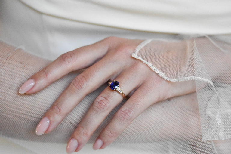 Cartier Midcentury 1.70 Carat Oval Unheated Burmese Sapphire Vintage Engagement Ring