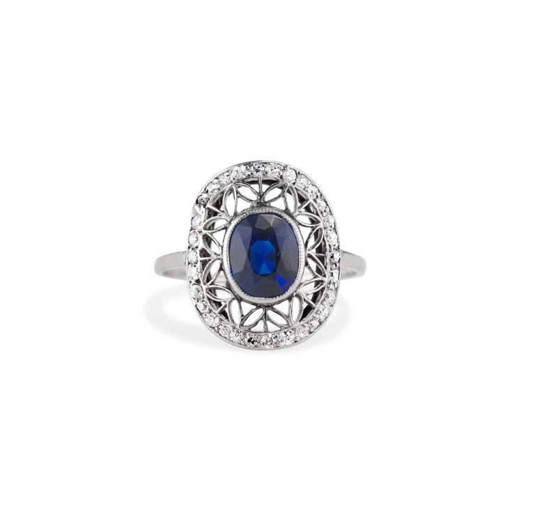 Edwardian 1.25 Carat Oval Untreated Sapphire Diamond and Platinum Ring