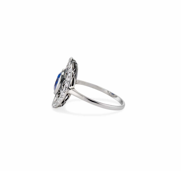 Edwardian 1.25 Carat Oval Untreated Sapphire Diamond and Platinum Ring