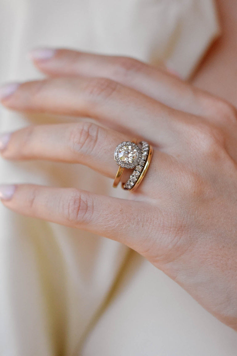 Edwardian 1.33 Carat Old European Cut Diamond Cluster Engagement Ring