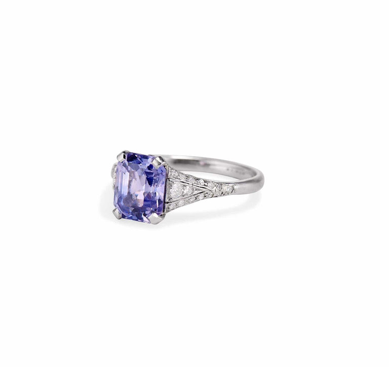 Edwardian 3.20 Carat Lavender Ceylon Color-Changing Sapphire Engagement Ring