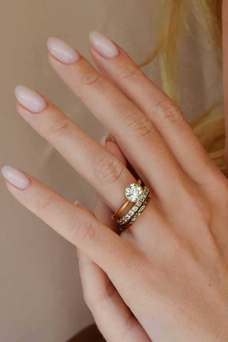 Edwardian Floral Engraved Antique Gold Wedding Band Size 8