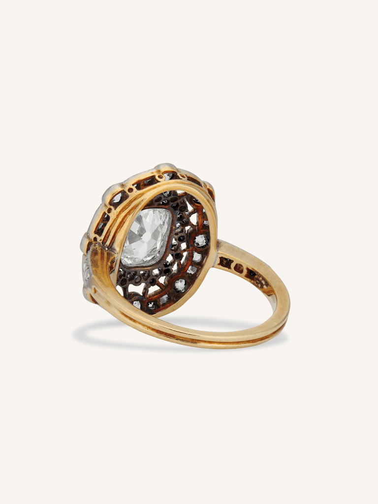 Belle Époque Elongated 1.04 Carat Light Yellow Old Mine Cushion Diamond Cluster Antique Ring, France