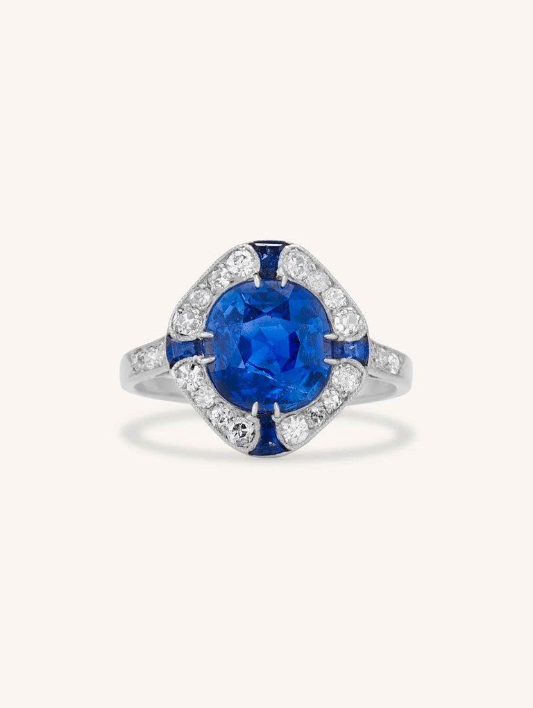 High Art Deco 2.50 Carat Lozenge-Shaped Burmese Sapphire & Diamond Vintage Ring, France