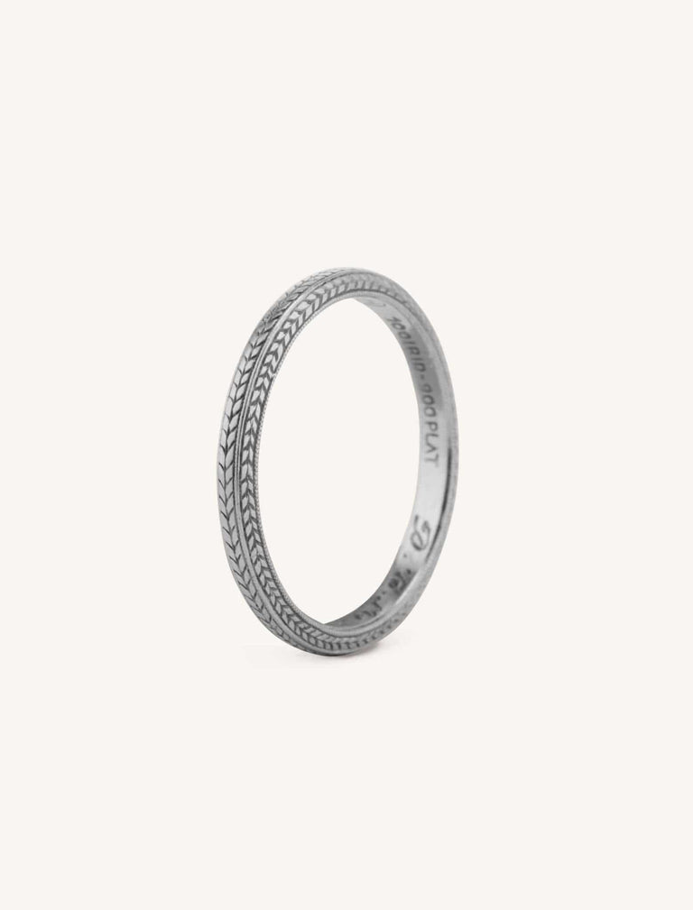 Hirsch & Oppenheimer Midcentury Engraved Platinum Wedding Band, Chicago, Size 5