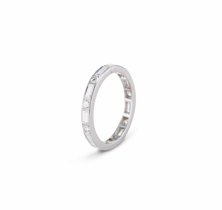 Late Art Deco 1.25 Carat Baguette and Round-Cut Diamond Eternity Band