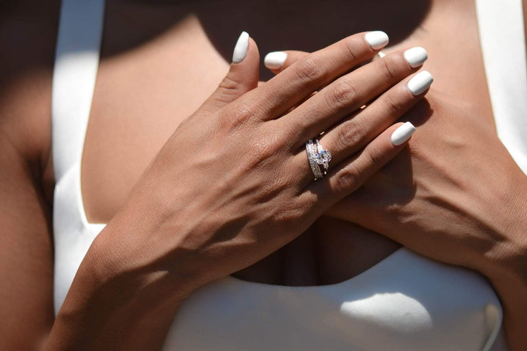 Mid-Century 1.01 Carat Oval Cut Diamond and Platinum Engagement Ring