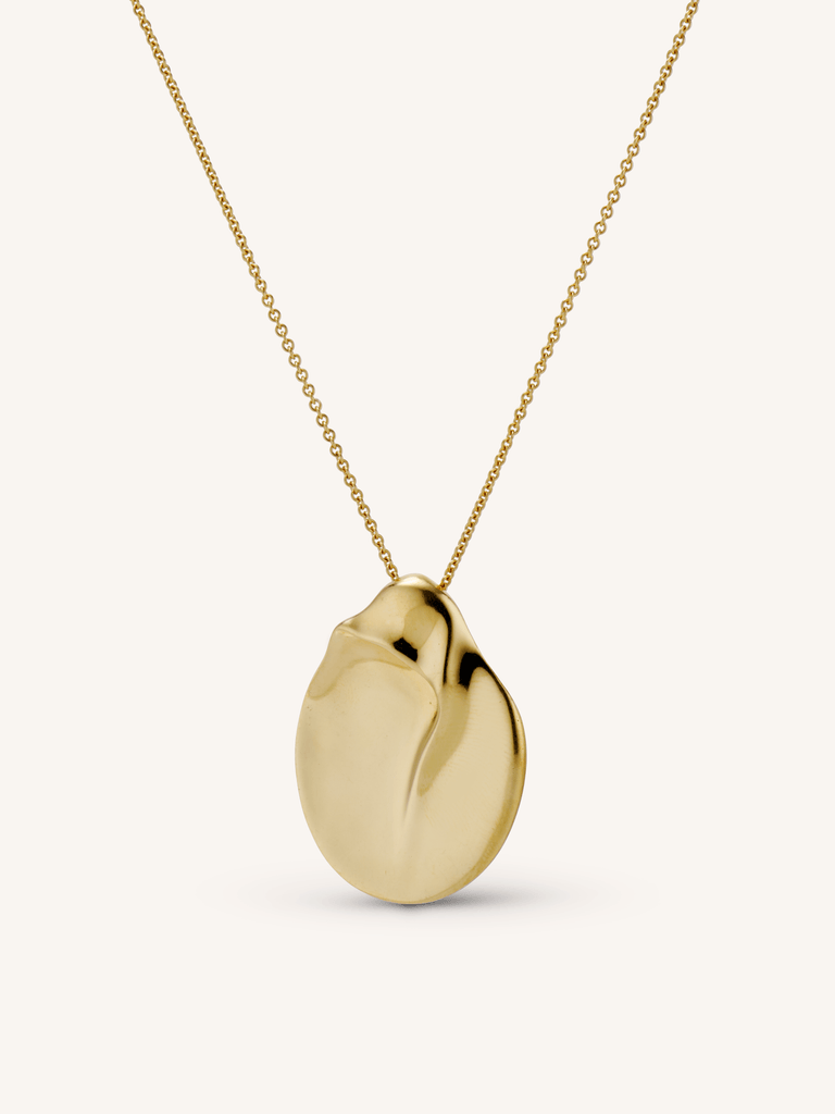 Tiffany & Co. Elsa Peretti Vintage 18K Gold Extra Large Madonna Pendant and Chain Necklace | 1970s–1980s