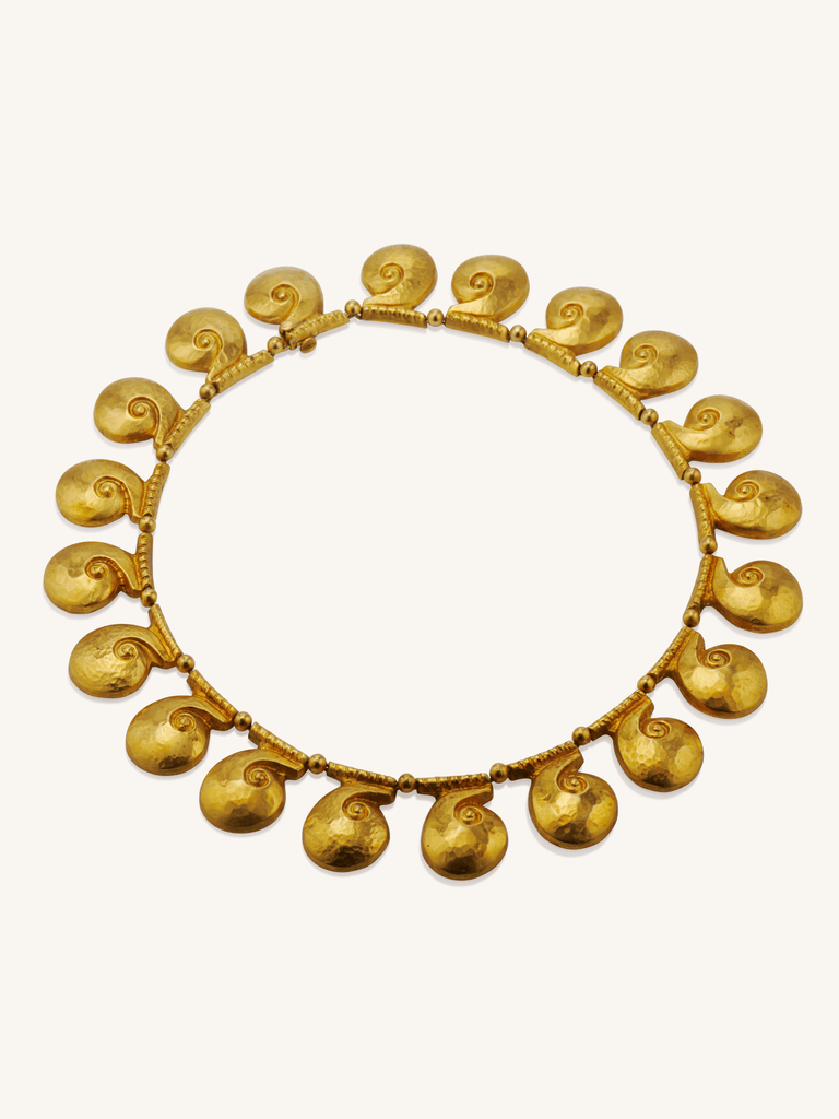 Tiffany & Co. Elsa Peretti Vintage 22K Gold Extra Large Madonna Pendant and Chain Necklace | 1970s–1980s