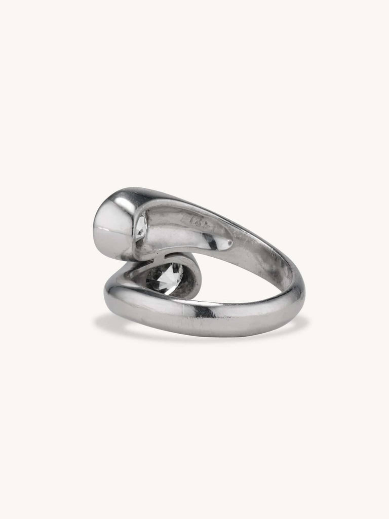 Midcentury 1.82 & 1.54 Carat Old European Cut Diamonds Toi et Moi Ring