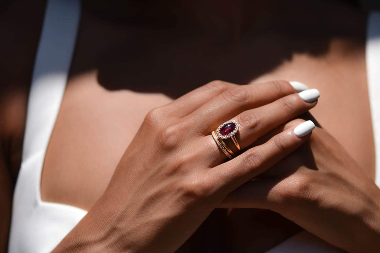 Victorian 2.80 Carat Oval Cabochon Garnet and Diamond Cluster Engagement Ring