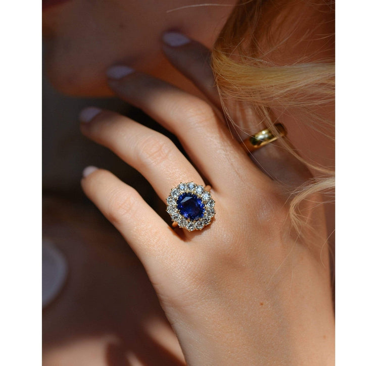 Victorian 4.47 Carat Ceylon Sapphire and Diamond Cluster