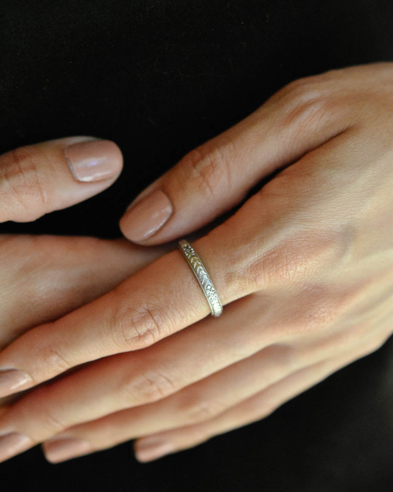 Victorian Bicolor Engraved Antique Wedding Band Size 9.5