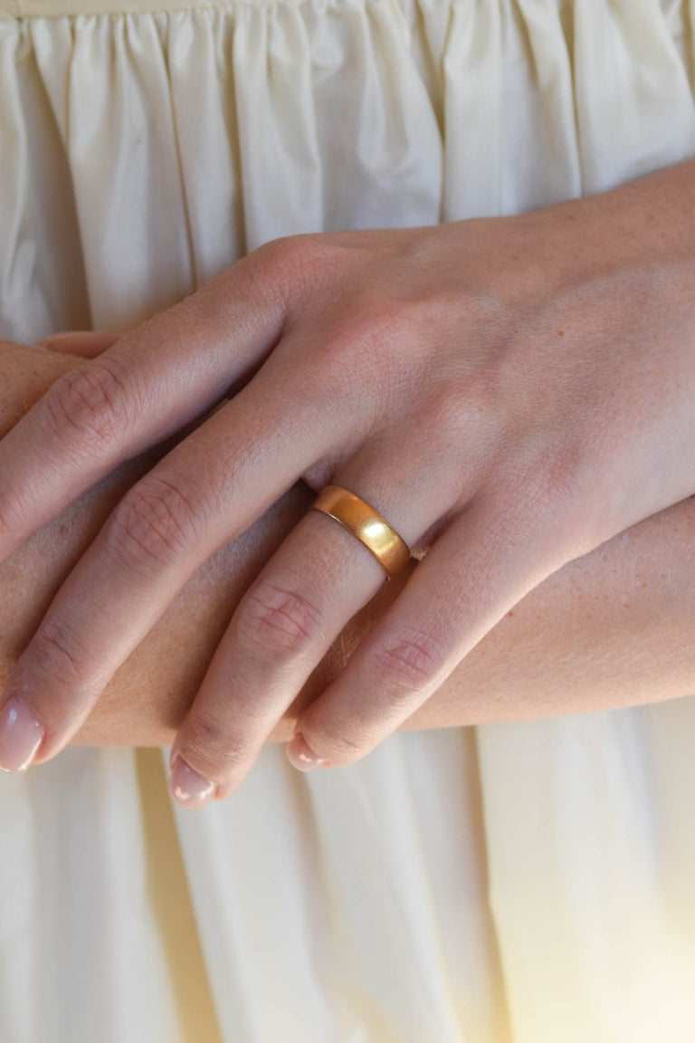 Victorian Classic Wide 22k Antique Wedding Band, English - Size 7