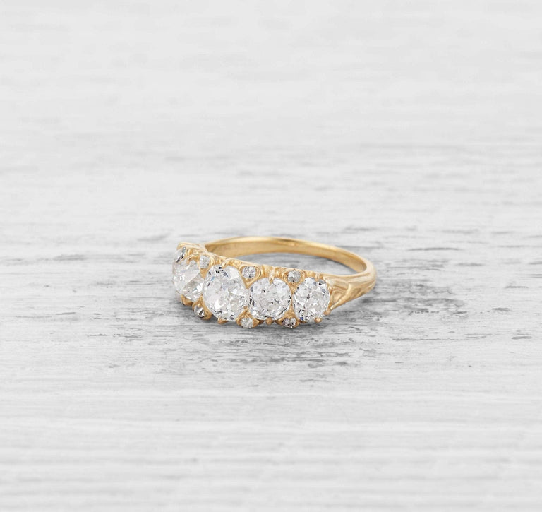VICTORIAN FIVE-STONE DIAMOND RING
