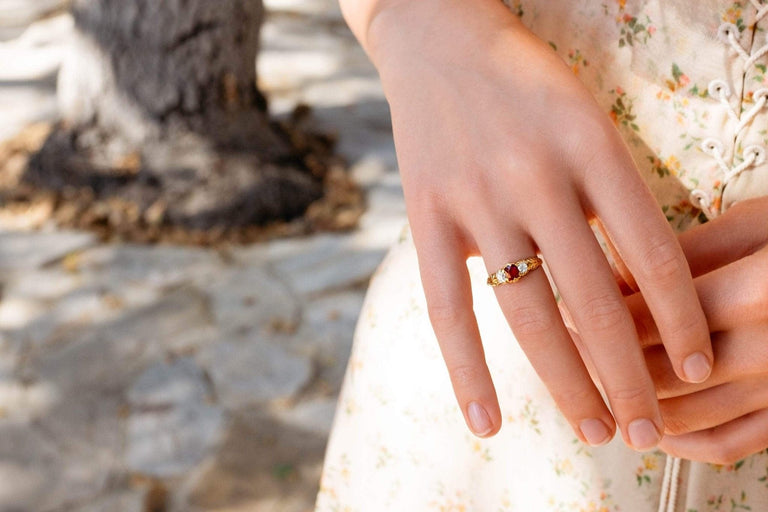 VICTORIAN GARNET AND DIAMOND ENGAGEMENT RING