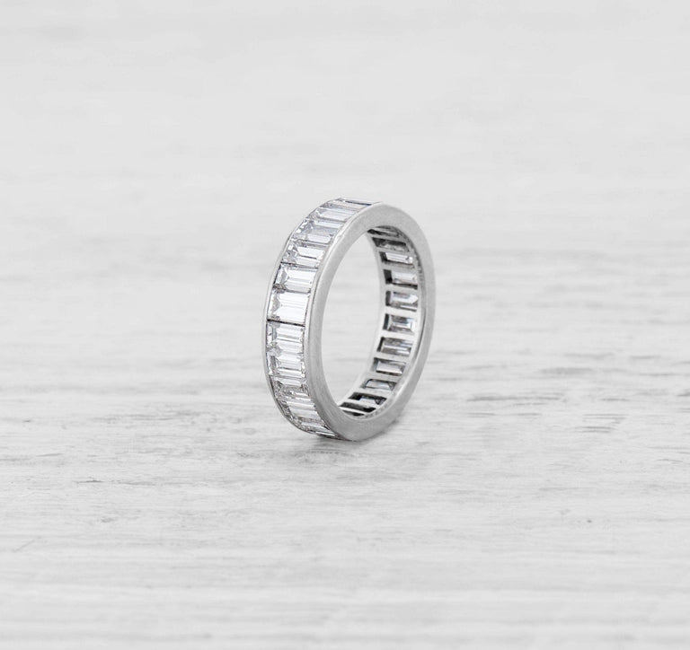 VINTAGE DIAMOND ETERNITY BAND