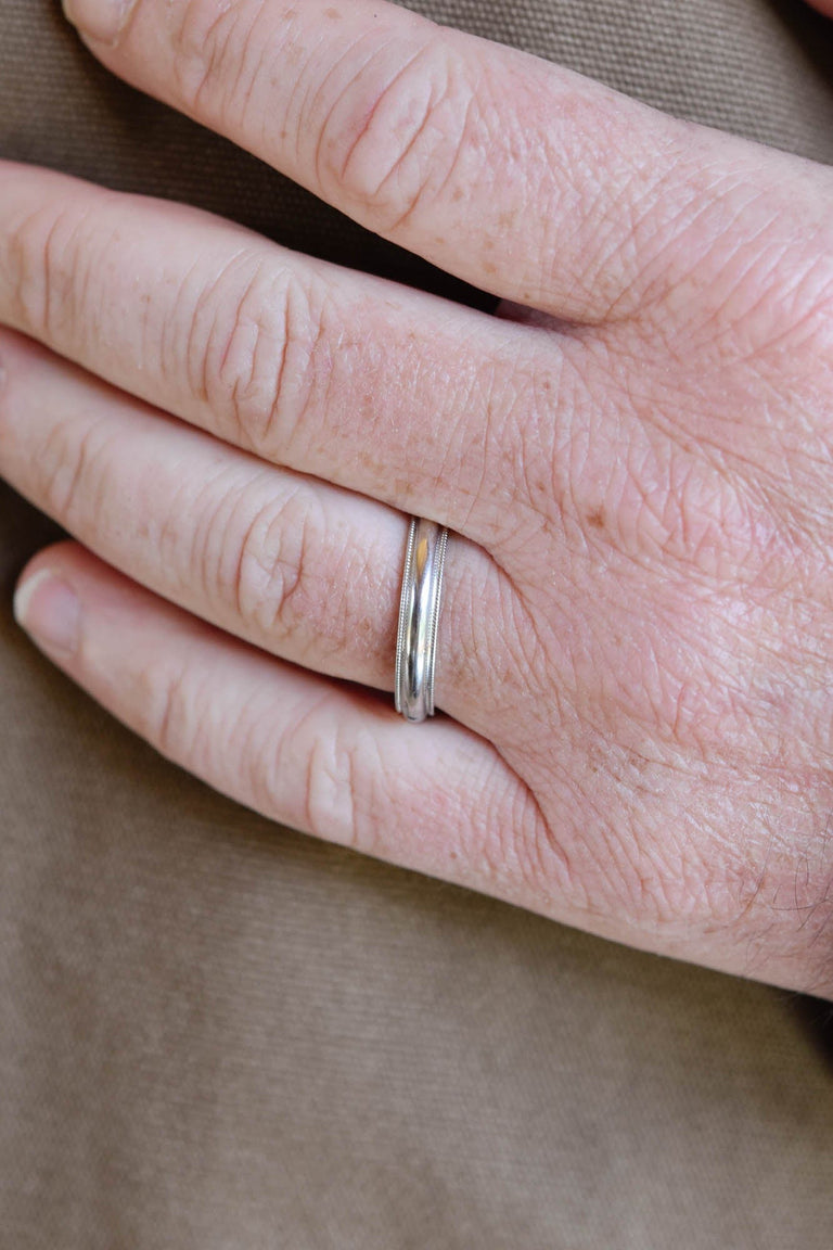 Vintage Men's Platinum Wedding Band - Size 10