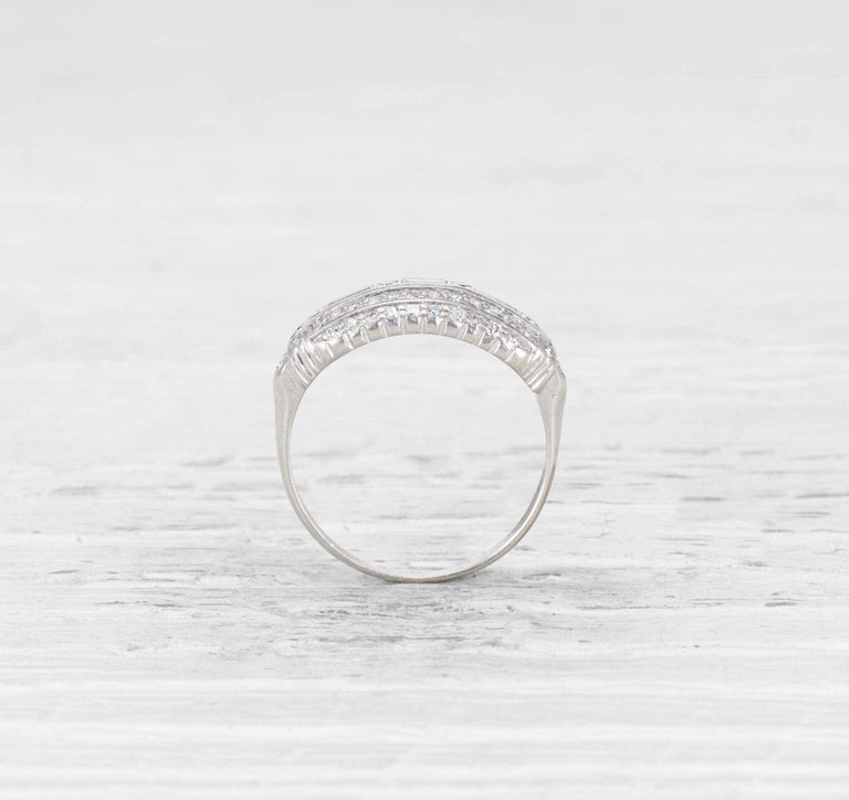 VINTAGE MID-CENTURY DIAMOND WEDDING BAND