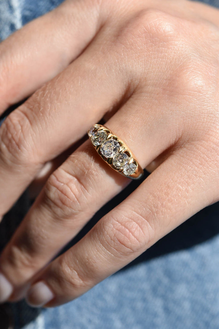 Victorian Five-Stone Old Mine Diamond 18k Yellow Gold Antique Ring