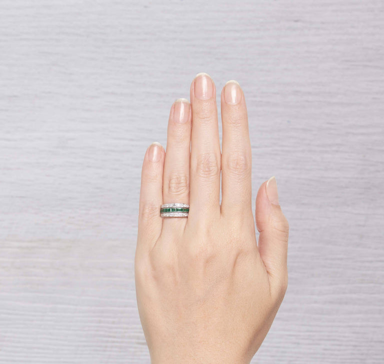 ART DECO SAPPHIRE, EMERALD, AND DIAMOND 'FLIP' ETERNITY BAND